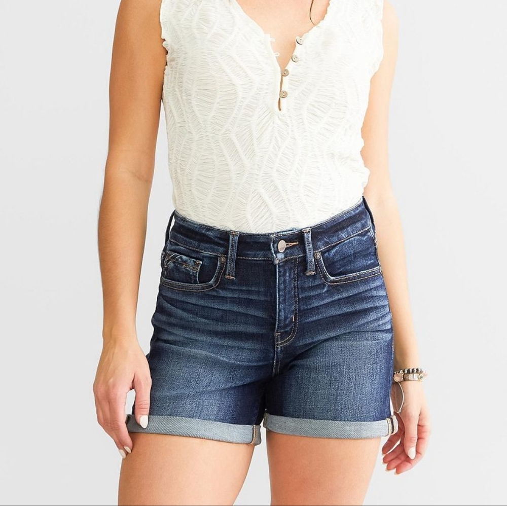 SOLD - Buckle Black CURVY Fit 93 High Rise Midi Shorts sz 33 - Picture 1 of 6